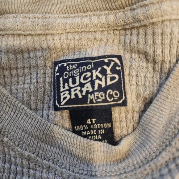 Boys Lucky brand size 4 gray waffle texture long sleeve shirt "Nashville guitar" - Picture 3 of 7